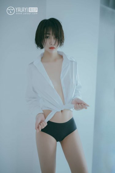 两女一洞